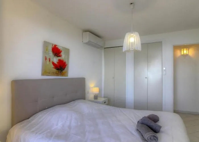 Holiday home Terrasse Sur La 20